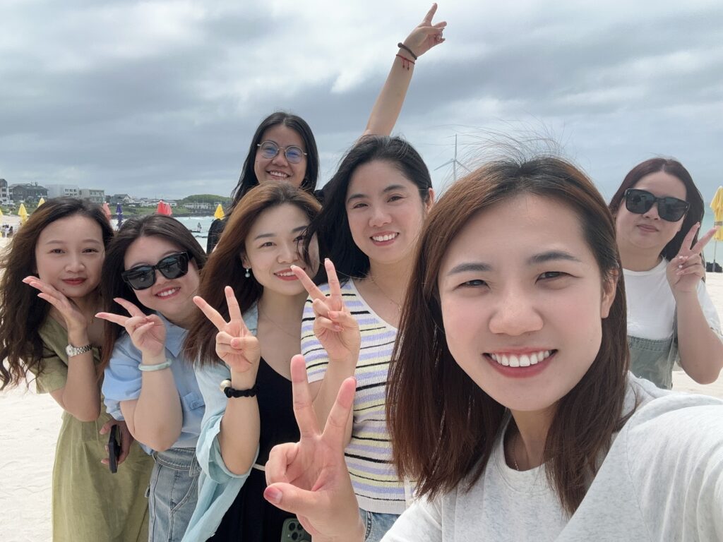 'Big Family' travel to Jeju Island, South Korea